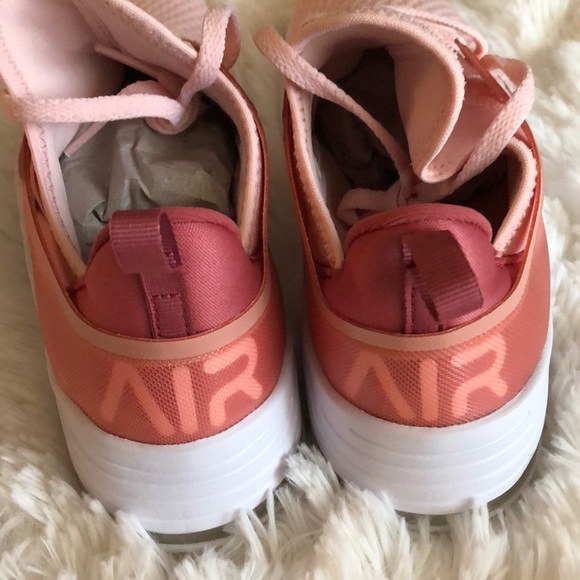 SOLD! NIKE AIR MAX BELLA TR 2 SNEAKERS - Picture 5 of 7